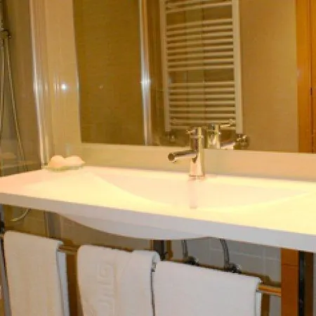 Hotel Mataelpino Segovia